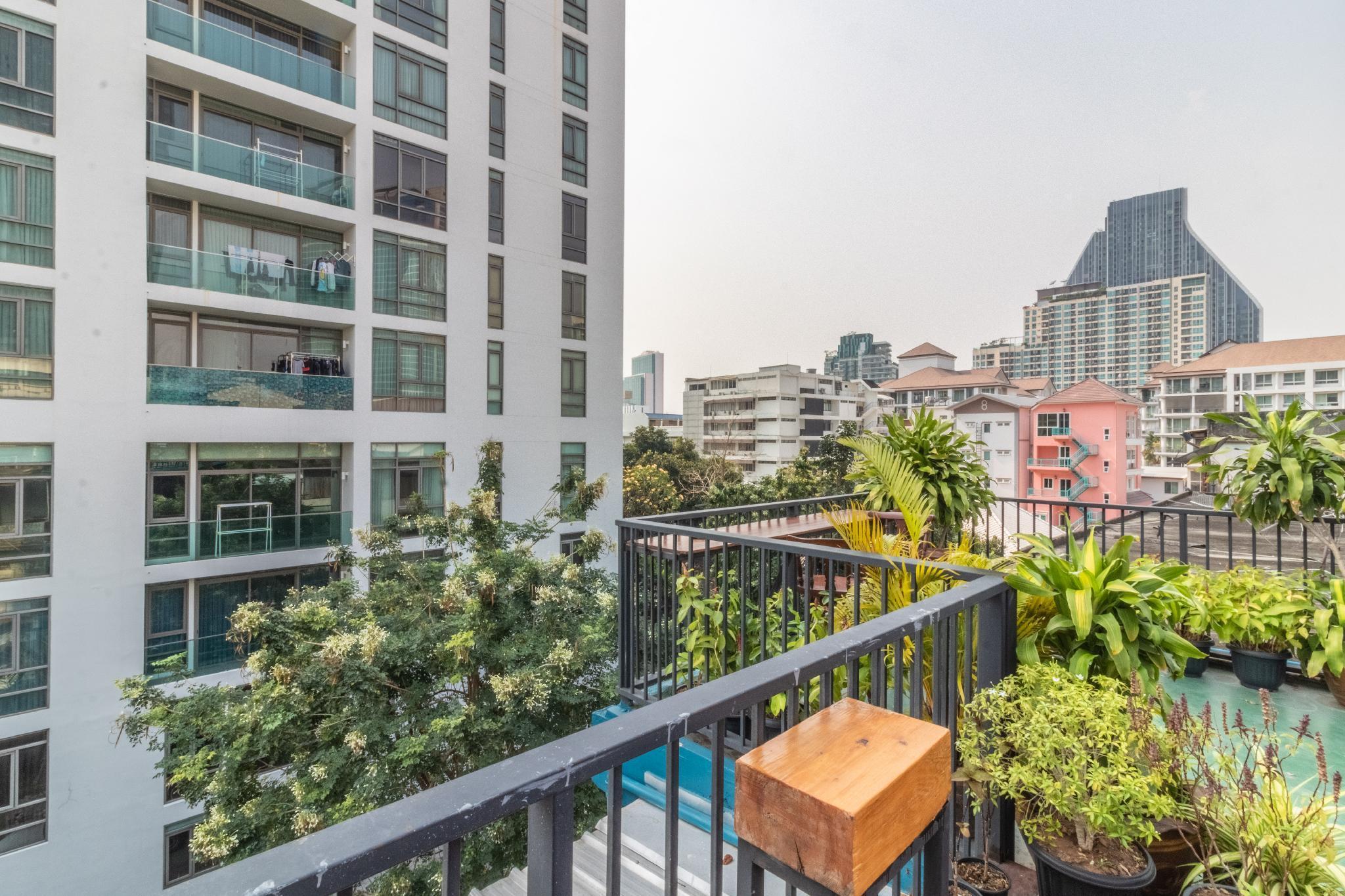 Every Surawong Bangkok Exteriér fotografie