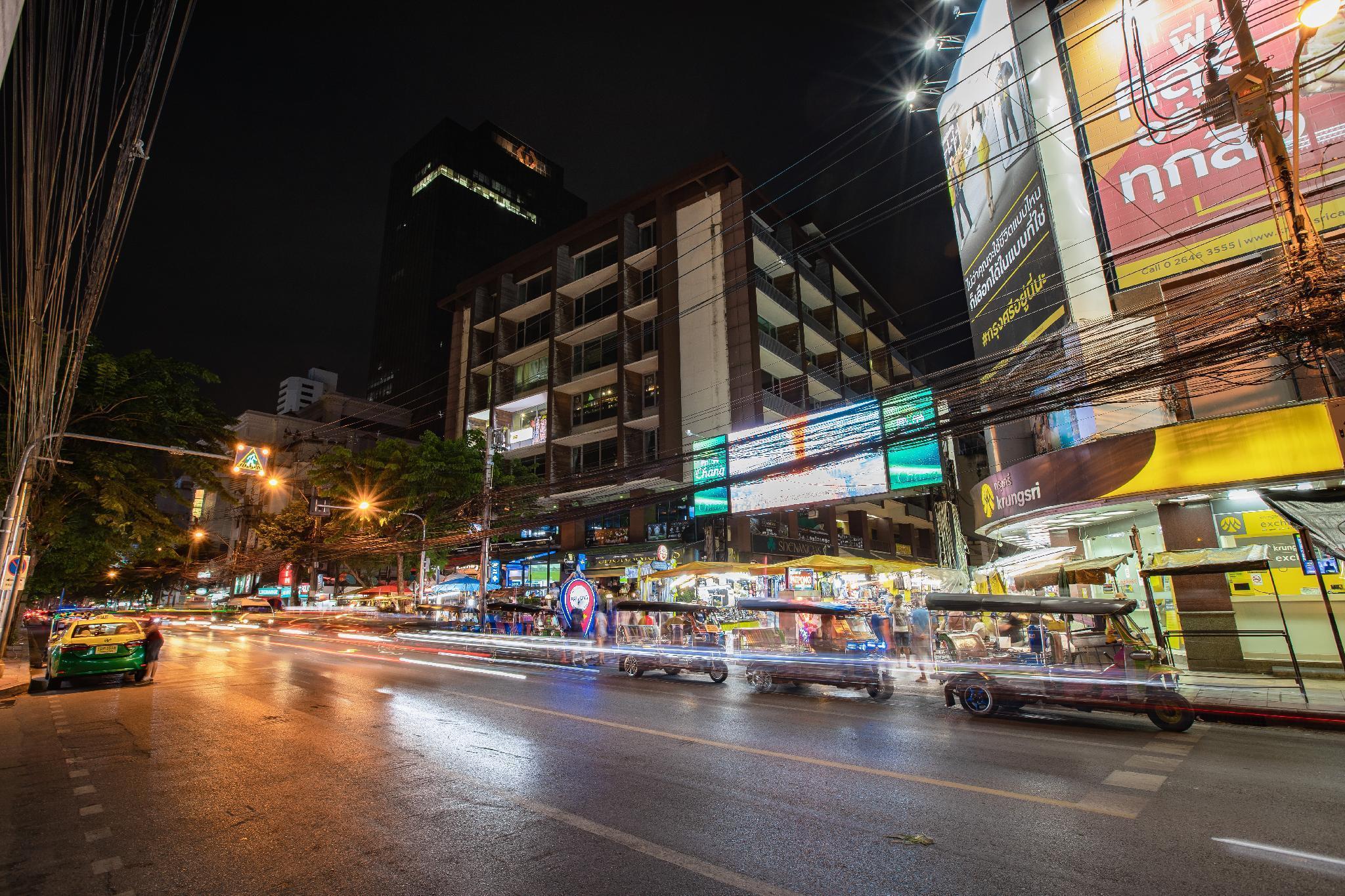 Every Surawong Bangkok Exteriér fotografie
